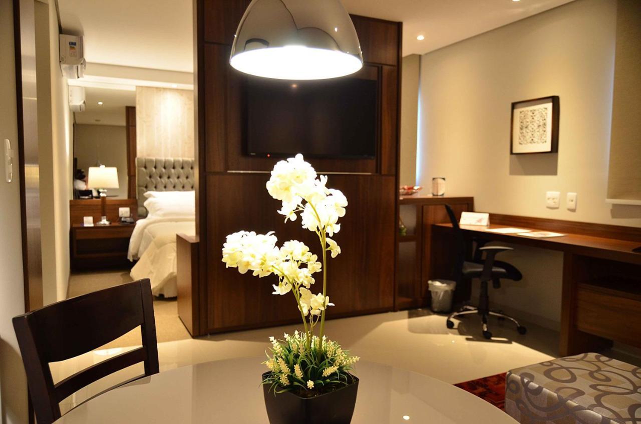 By Mercure 4*